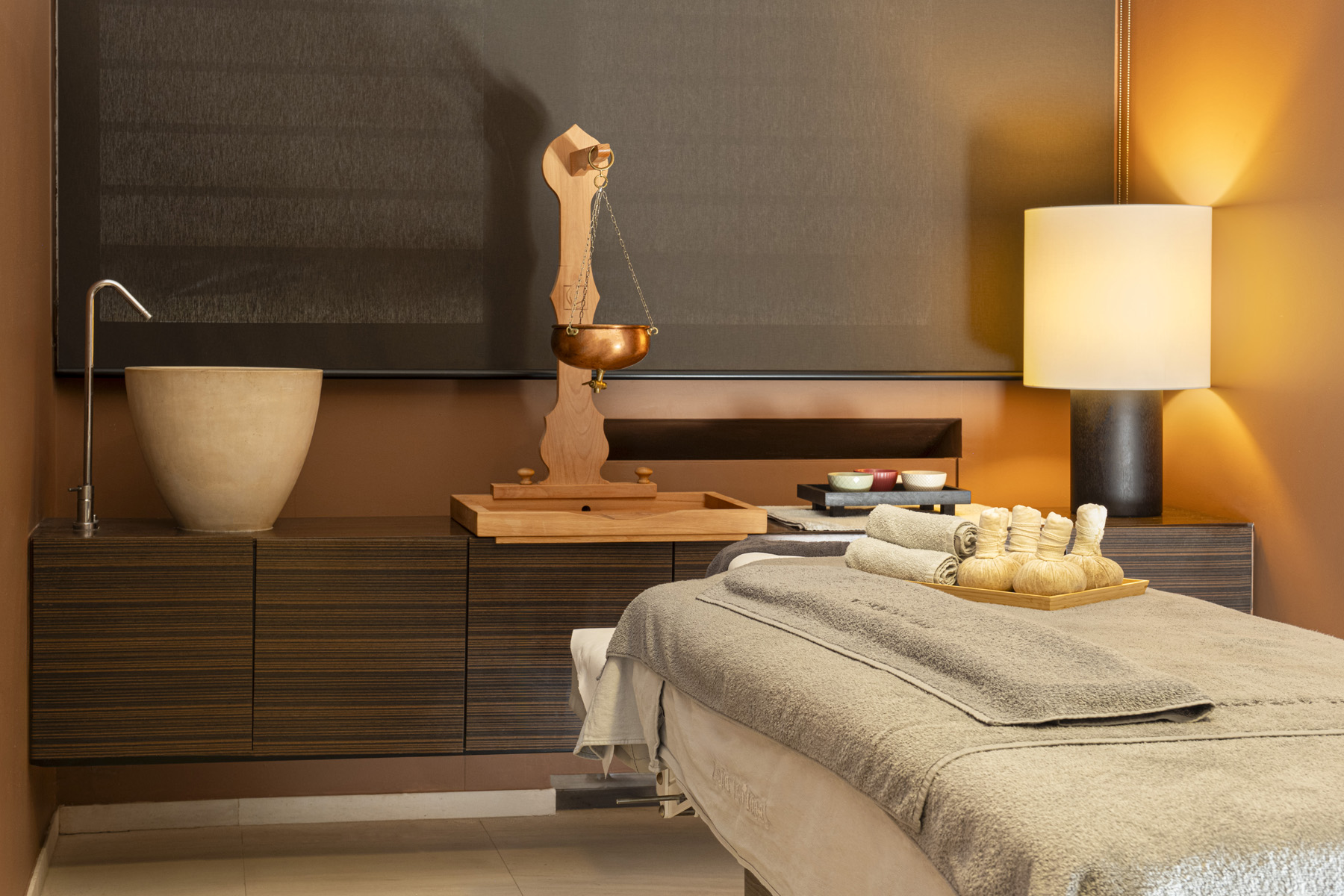 una cabina per trattamenti ayurvedici alla spa nel parco delle terme di monticelli